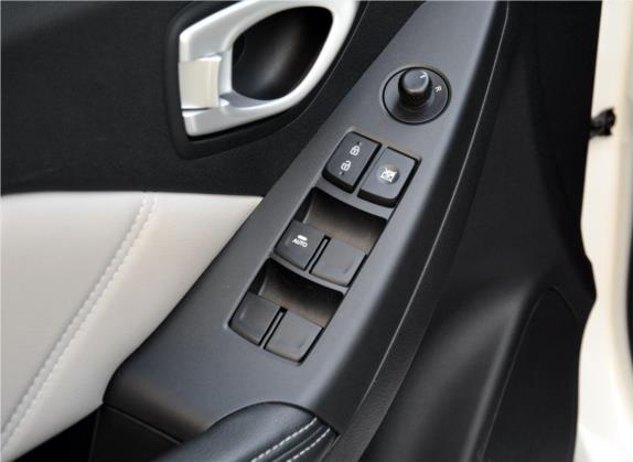 传祺GA3S PHEV 2017款 1.5L 精英版 车厢座椅   门窗控制