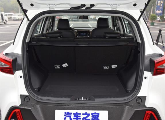 传祺GE3 2018款 530 乐享版 车厢座椅   后备厢
