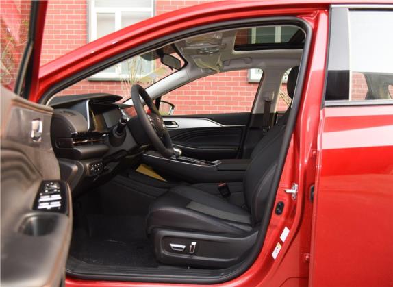 AION S 2019款 魅Evo 530 车厢座椅   前排空间