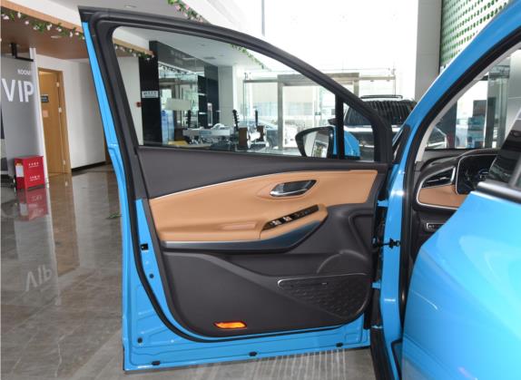 AION LX 2020款 70 智享版 车厢座椅   前门板