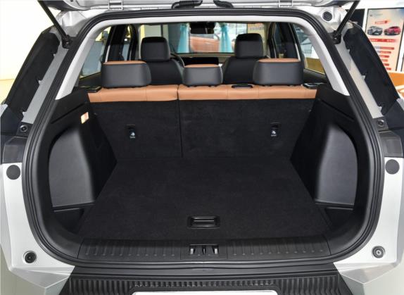 AION V 2020款 70 驾享智尊版 车厢座椅   后备厢