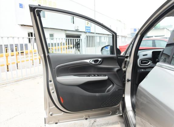 AION V 2020款 80 智领版 车厢座椅   前门板