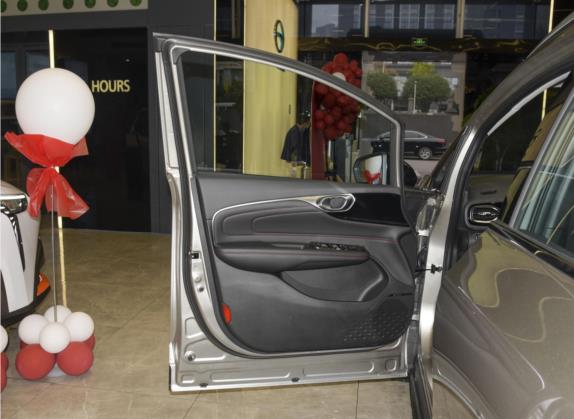 AION V 2021款 Plus 70 智领版 磷酸铁锂 车厢座椅   前门板