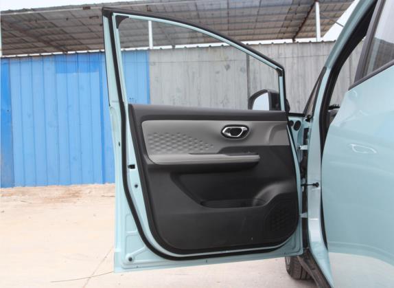 AION Y 2022款 70 畅享版 磷酸铁锂 车厢座椅   前门板