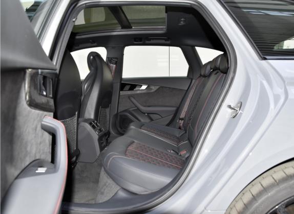 奥迪RS 4 2021款 RS4 Avant 黑曜版 车厢座椅   后排空间