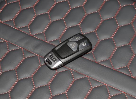 奥迪RS 4 2022款 RS4 Avant 黑曜版 其他细节类   钥匙