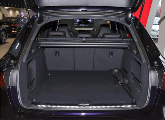奥迪RS 4 2022款 RS4 Avant 黑曜版 车厢座椅   后备厢