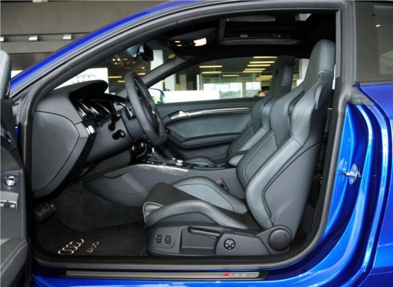 奥迪RS 5 2012款 RS 5 Coupe 车厢座椅   前排空间
