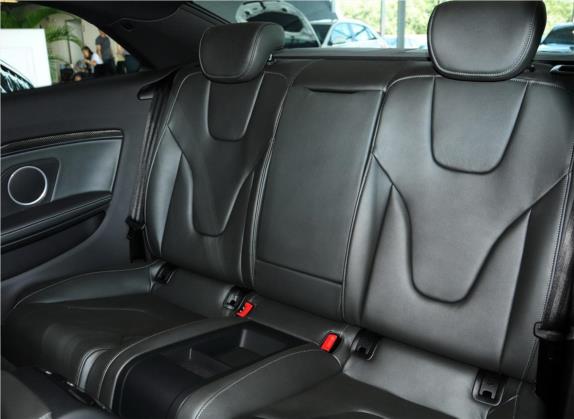 奥迪RS 5 2012款 RS 5 Coupe 车厢座椅   后排空间