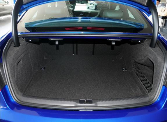 奥迪RS 5 2012款 RS 5 Coupe 车厢座椅   后备厢