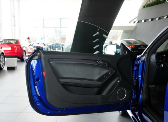 奥迪RS 5 2012款 RS 5 Coupe 车厢座椅   前门板