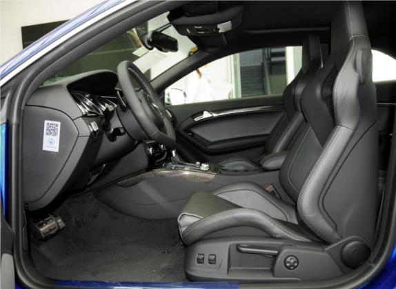奥迪RS 5 2014款 RS 5 Coupe 特别版 车厢座椅   前排空间
