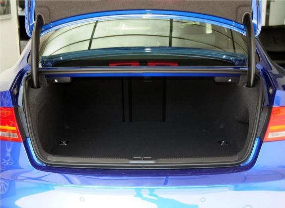 奥迪RS 5 2014款 RS 5 Coupe 特别版 车厢座椅   后备厢