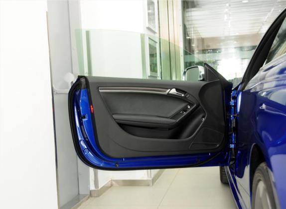 奥迪RS 5 2014款 RS 5 Coupe 特别版 车厢座椅   前门板