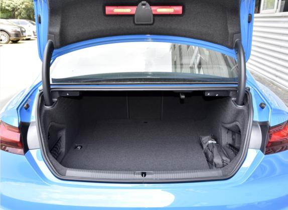 奥迪RS 5 2021款 RS 5 2.9T Coupe 暗金版 车厢座椅   后备厢