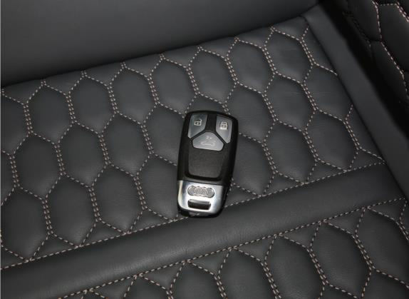 奥迪RS 5 2022款 RS 5 2.9T Sportback 暗金版 其他细节类   钥匙