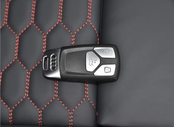 奥迪RS 5 2022款 RS 5 2.9T Sportback 黑曜版 其他细节类   钥匙
