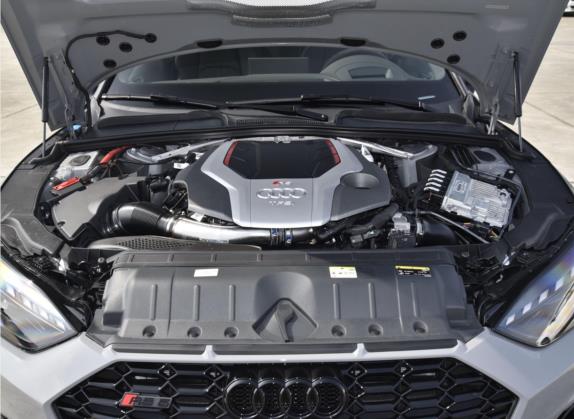 奥迪RS 5 2022款 RS 5 2.9T Coupe 黑曜版 其他细节类   发动机舱