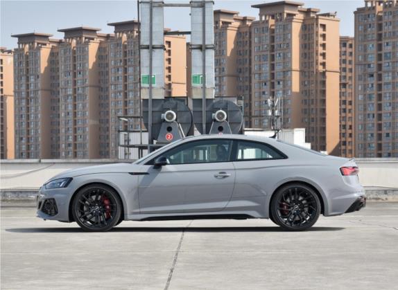 奥迪RS 5 2022款 RS 5 2.9T Coupe 黑曜版 外观   正侧
