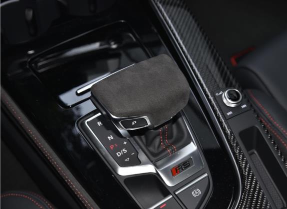 奥迪RS 5 2022款 RS 5 2.9T Coupe 黑曜版 中控类   挡把