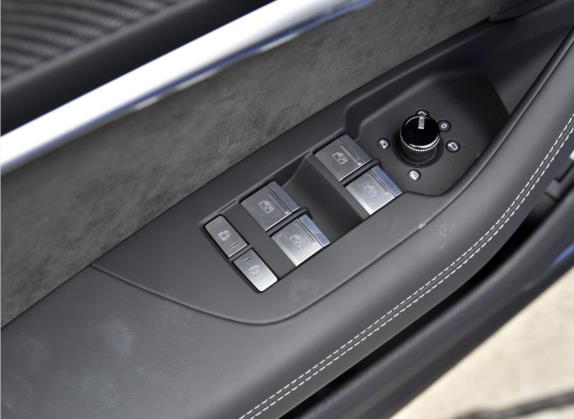 奥迪RS 6 2021款 RS 6 4.0T Avant 尊享版 车厢座椅   门窗控制