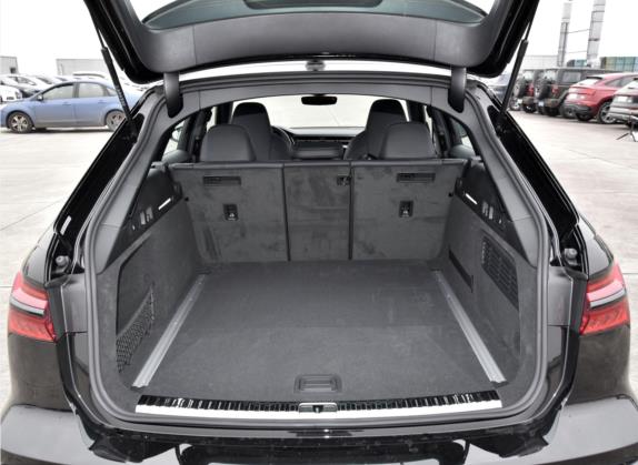 奥迪RS 6 2022款 RS 6 4.0T Avant 车厢座椅   后备厢