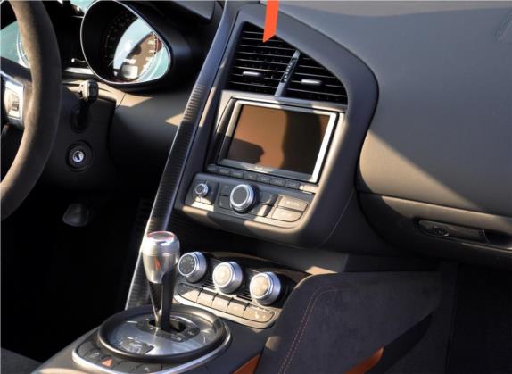 奥迪R8 2012款 5.2 FSI quattro 限量版 中控类   中控台