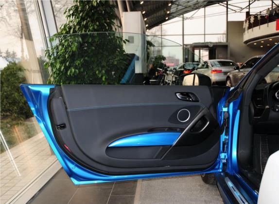 奥迪R8 2013款 5.2 FSI quattro 中国专享型 车厢座椅   前门板