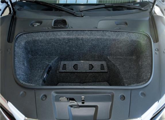 奥迪R8 2014款 4.2 FSI quattro 车厢座椅   后备厢