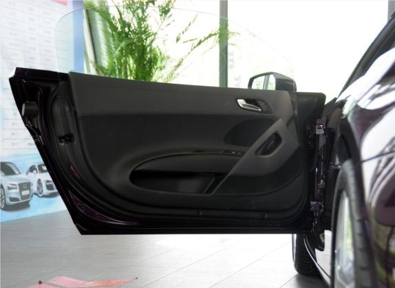 奥迪R8 2014款 Spyder 4.2 FSI quattro 车厢座椅   前门板