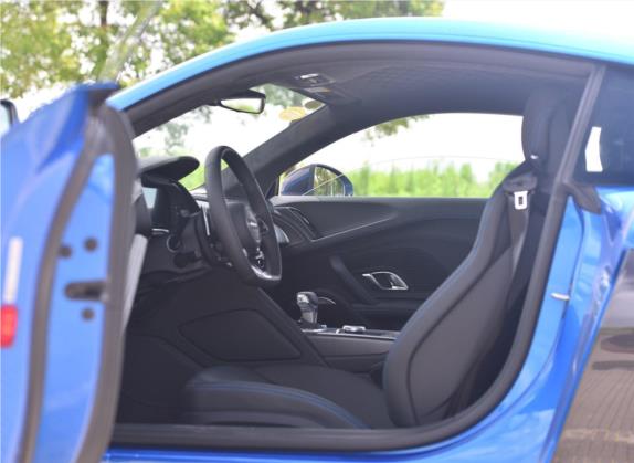 奥迪R8 2016款 V10 Coupe Performance 车厢座椅   前排空间