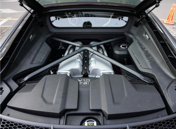 奥迪R8 2021款 V10 Coupe performance 收藏家版 其他细节类   发动机舱
