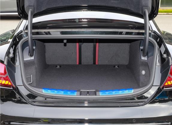 奥迪RS e-tron GT 2023款 基本型 车厢座椅   后备厢