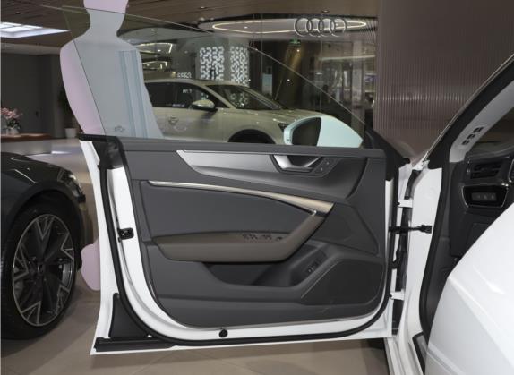 奥迪A7L 2022款 45 TFSI S-line 筑梦型流晶套装 车厢座椅   前门板