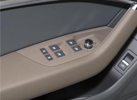 奥迪A7L 2022款 45 TFSI S-line 筑梦型流晶套装 车厢座椅   门窗控制