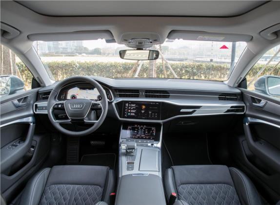 奥迪A7L 2022款 45 TFSI quattro S-line 见远型流晶套装 中控类   中控全图