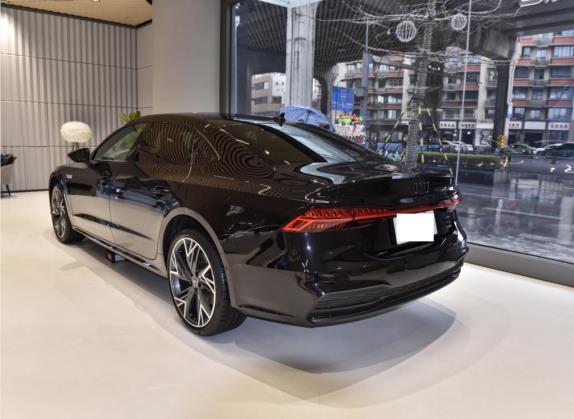 奥迪A7L 2022款 45 TFSI quattro S-line 黑武士版 外观   斜后