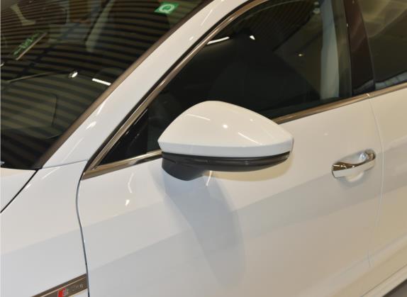 奥迪A7L 2022款 45 TFSI S-line 筑梦新生版 外观细节类   外后视镜