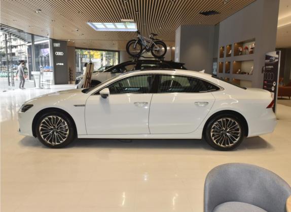 奥迪A7L 2022款 45 TFSI S-line 筑梦新生版 外观   正侧