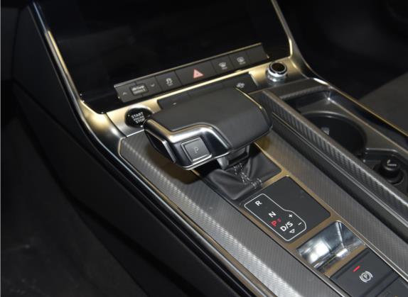 奥迪A7L 2022款 45 TFSI S-line 筑梦新生版 中控类   挡把