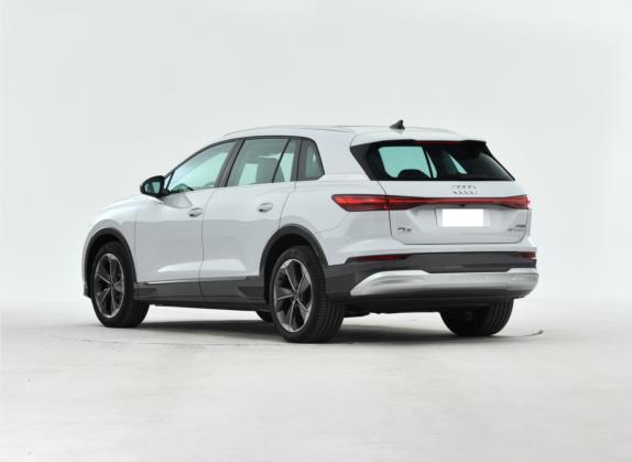 奥迪Q5 e-tron 2022款 40 e-tron 星耀型 锦衣套装 外观   斜后