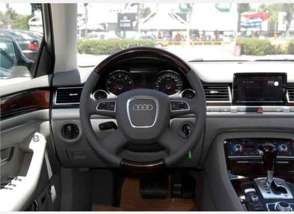 奥迪A8 2009款 A8L 3.0 FSI 豪华型 中控类   驾驶位