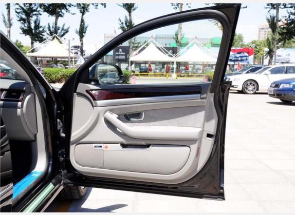 奥迪A8 2009款 A8L 3.0 FSI 豪华型 车厢座椅   前门板