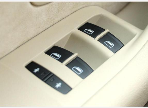 奥迪A8 2009款 A8L 3.0 FSI 尊贵型 车厢座椅   门窗控制