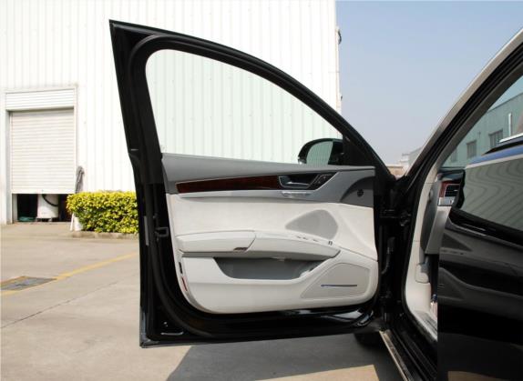 奥迪A8 2011款 A8L 3.0 TFSI quattro尊贵型(245kW) 车厢座椅   前门板