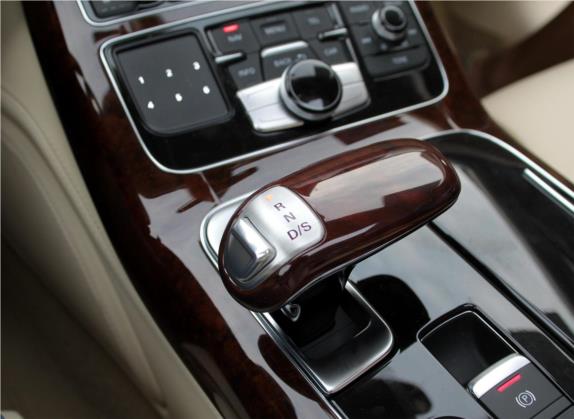 奥迪A8 2011款 A8L W12 6.3 FSI quattro 中控类   挡把