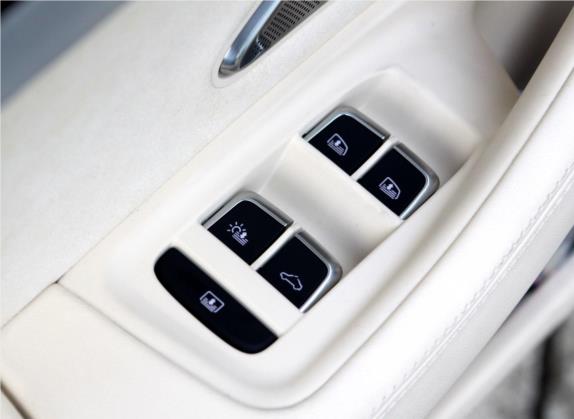 奥迪A8 2011款 A8L W12 6.3 FSI quattro 车厢座椅   门窗控制