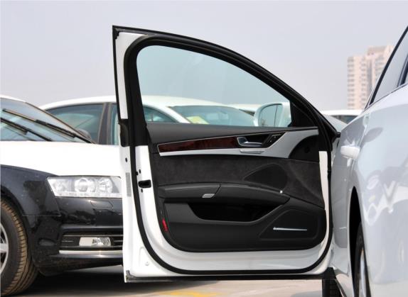 奥迪A8 2011款 A8L 3.0 TFSI quattro豪华型(213kW) 车厢座椅   前门板