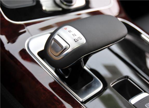 奥迪A8 2011款 A8L 3.0 TFSI quattro豪华型(213kW) 中控类   挡把