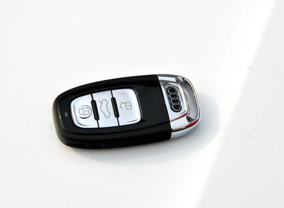 奥迪A8 2012款 A8L 50 TFSI quattro尊贵型 其他细节类   钥匙